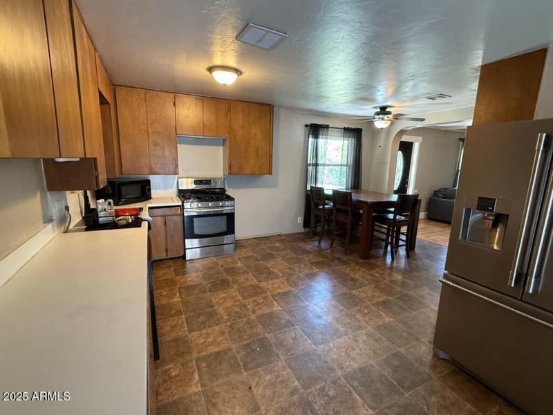 8578 Ice House Canyon 22