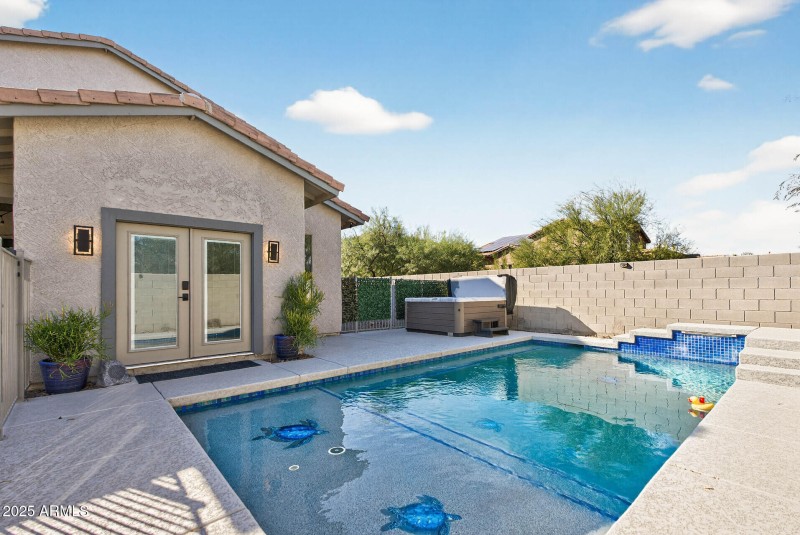 156_6858_W_Peak_View41 (1)_mls