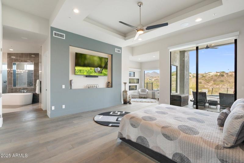 39-web-or-mls-DSC09145 copy