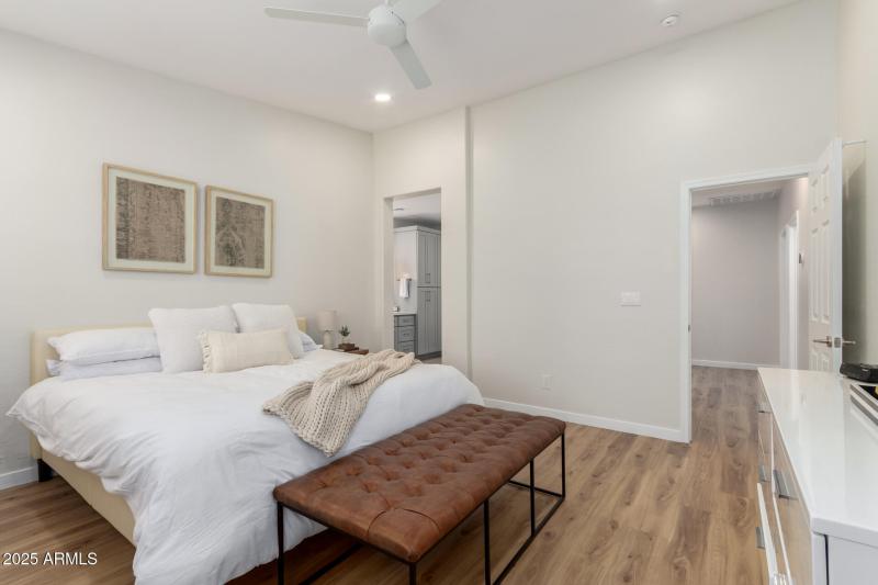 PRIVATE PRIMARY SUITE