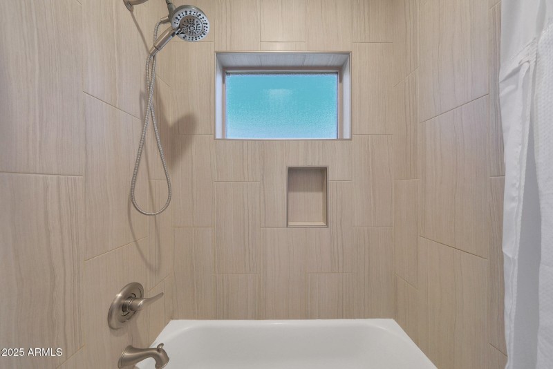 Jack N Jill Bathroom