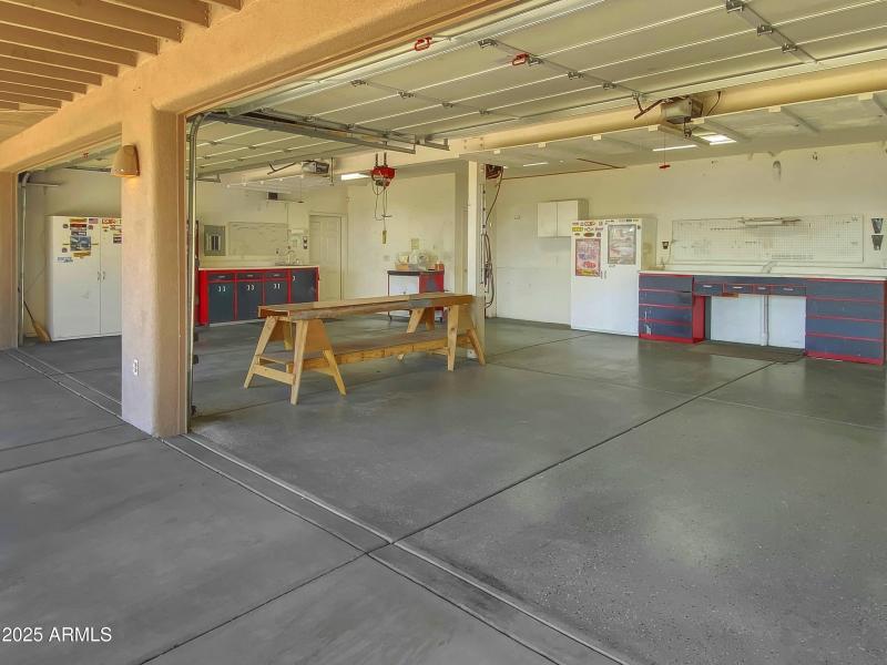 Huge 4 Car Garage