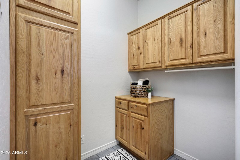 Laundry room storage