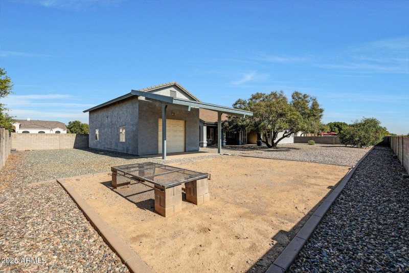 Rv garage is a drive through