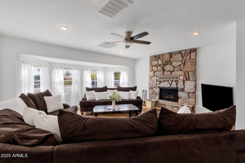 Bonus room/Family room