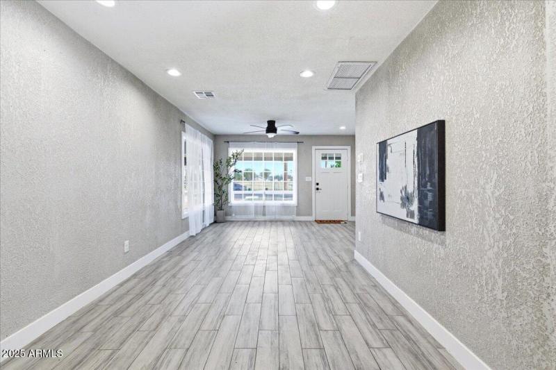 05-2612_N_31st_St_29