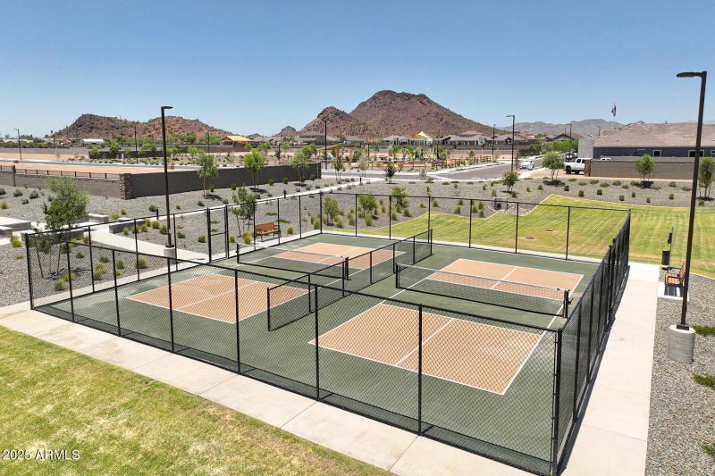 PHX_Miravida_Amenity_Pickleball (2)