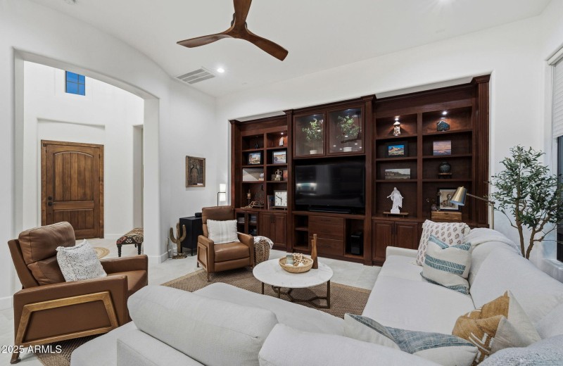 022__11409 E Minton St