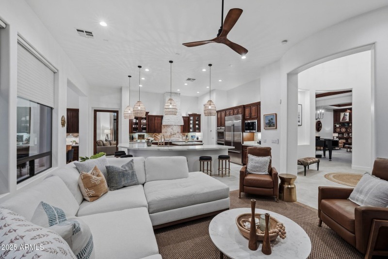 023__11409 E Minton St