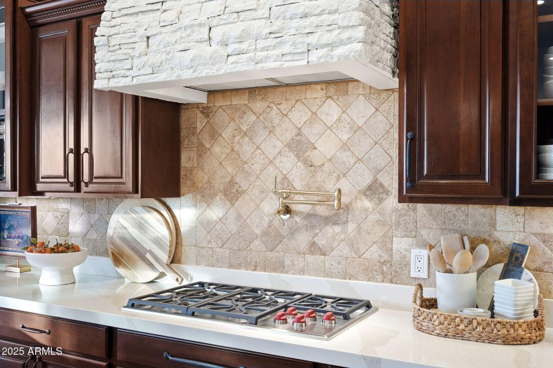 031__11409 E Minton St