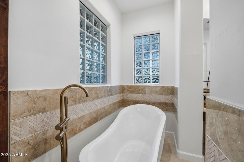 039__11409 E Minton St