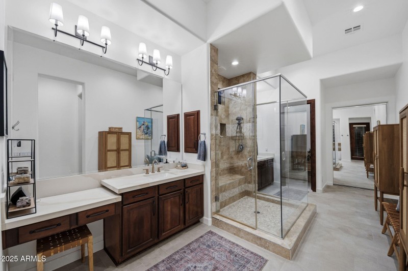 040__11409 E Minton St