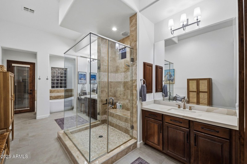 041__11409 E Minton St