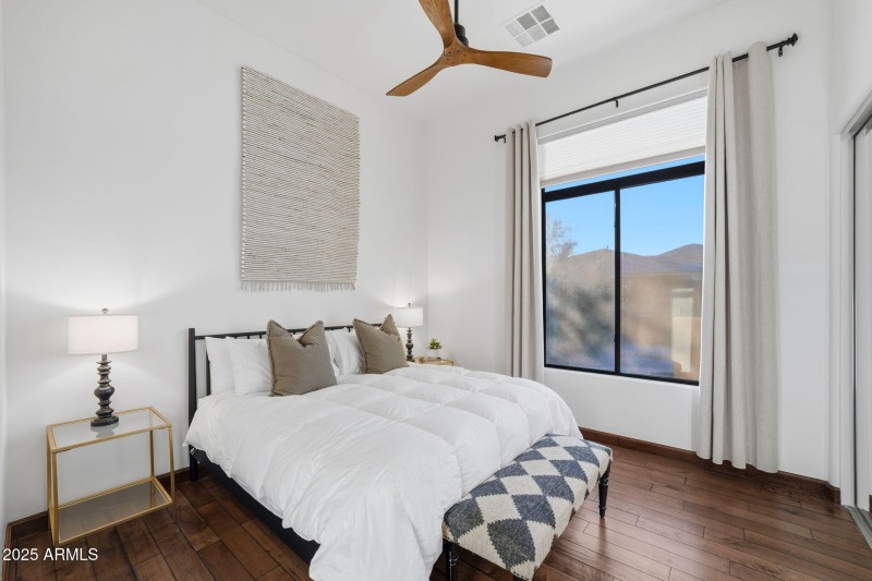 048__11409 E Minton St