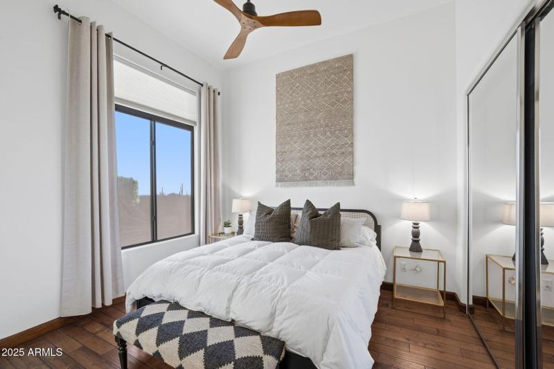 051__11409 E Minton St