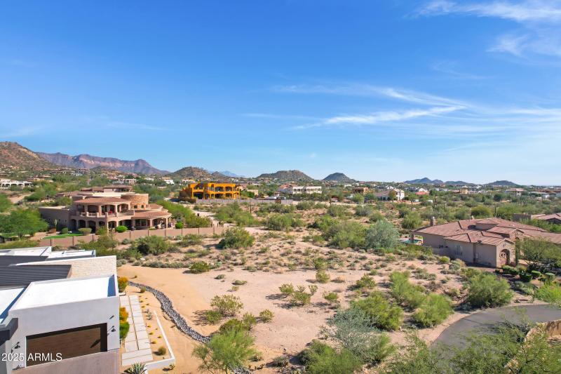 3545 N Ladera Cir-16