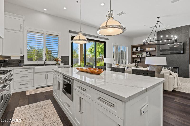 Kitchen / great room