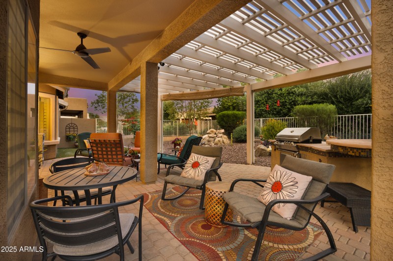 42113 W Miller Ln-44