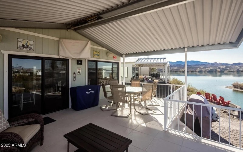 52f911e8cc6cc49f0134ead15d621ddcl-m11166