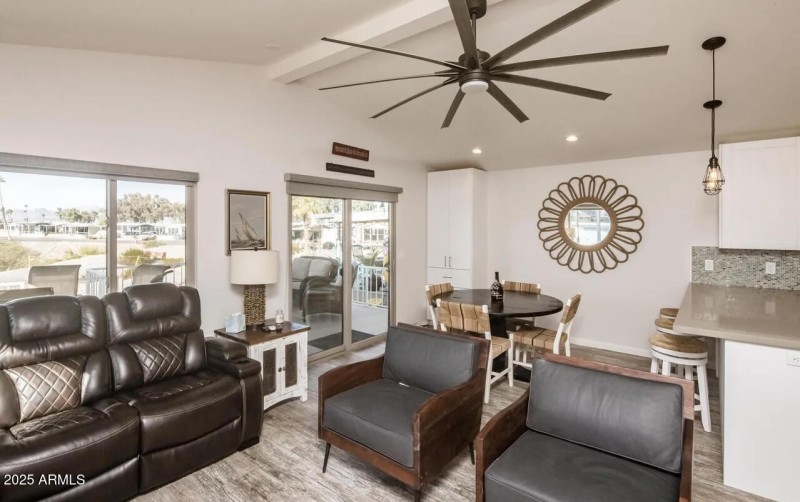 52f911e8cc6cc49f0134ead15d621ddcl-m20074