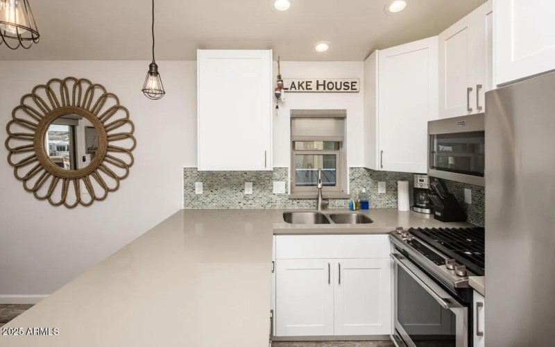 52f911e8cc6cc49f0134ead15d621ddcl-m34679