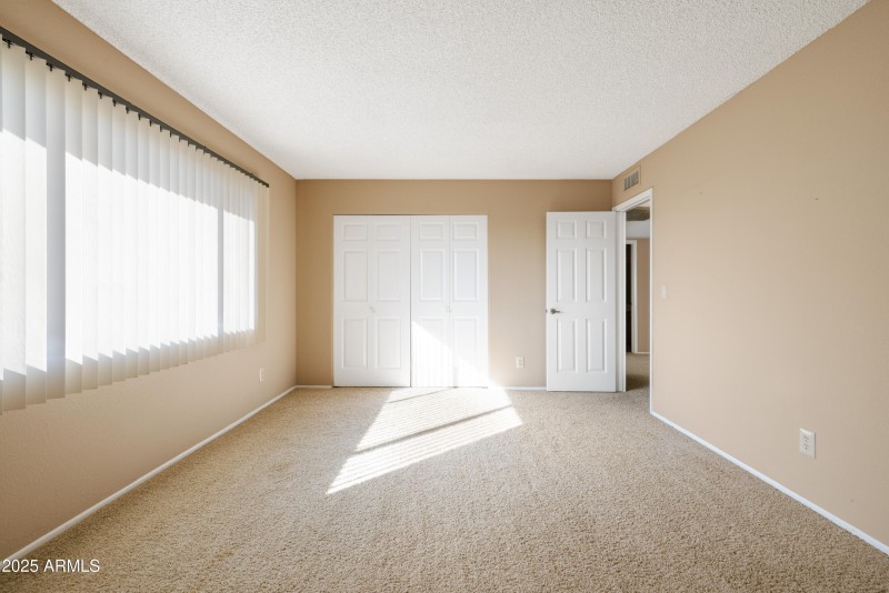 Upstairs_Guest_Bedroom_1_Photo_2