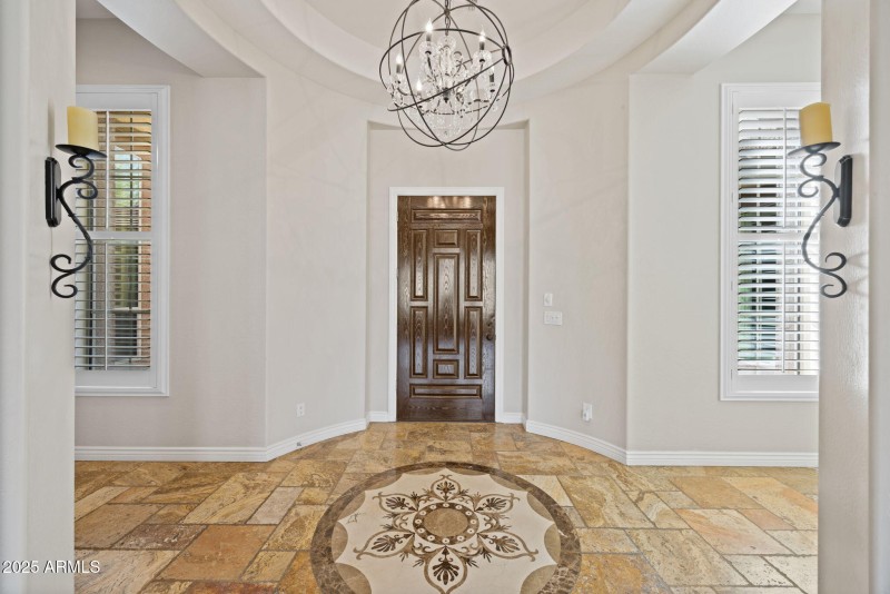 2424 W Shinnecock Ct