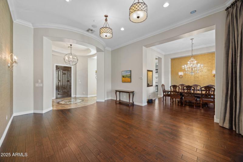 2424 W Shinnecock Ct