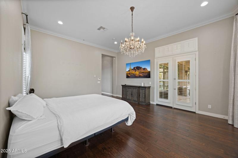 2424 W Shinnecock Ct