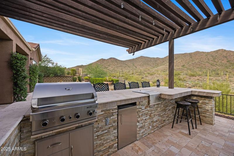 2424 W Shinnecock Ct