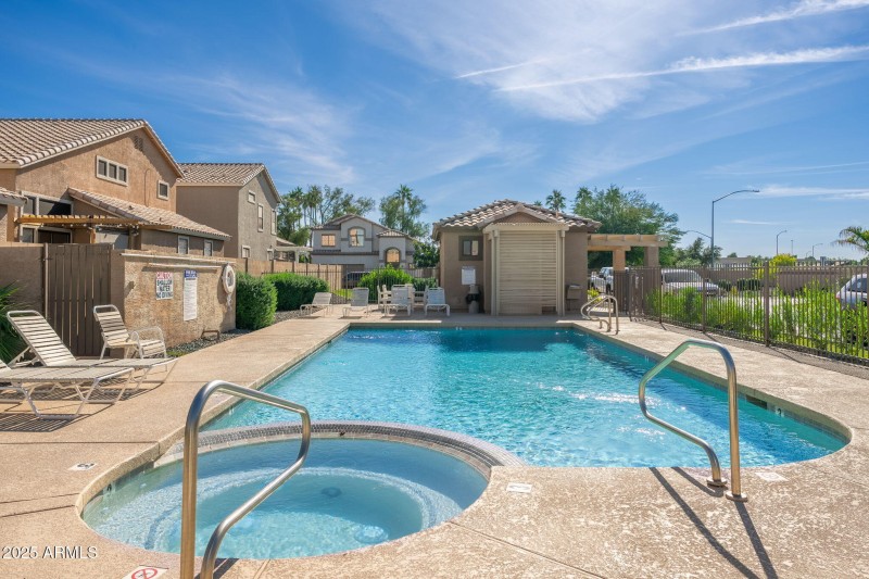 1425 Lindsay Court - 01