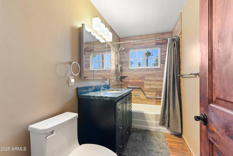 39_7502 n 7th ave-39