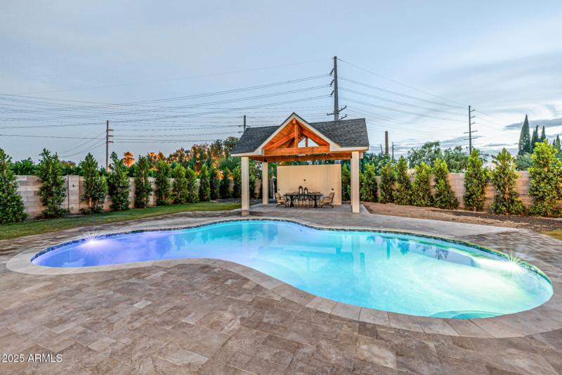 71 - Del Paisano Calle