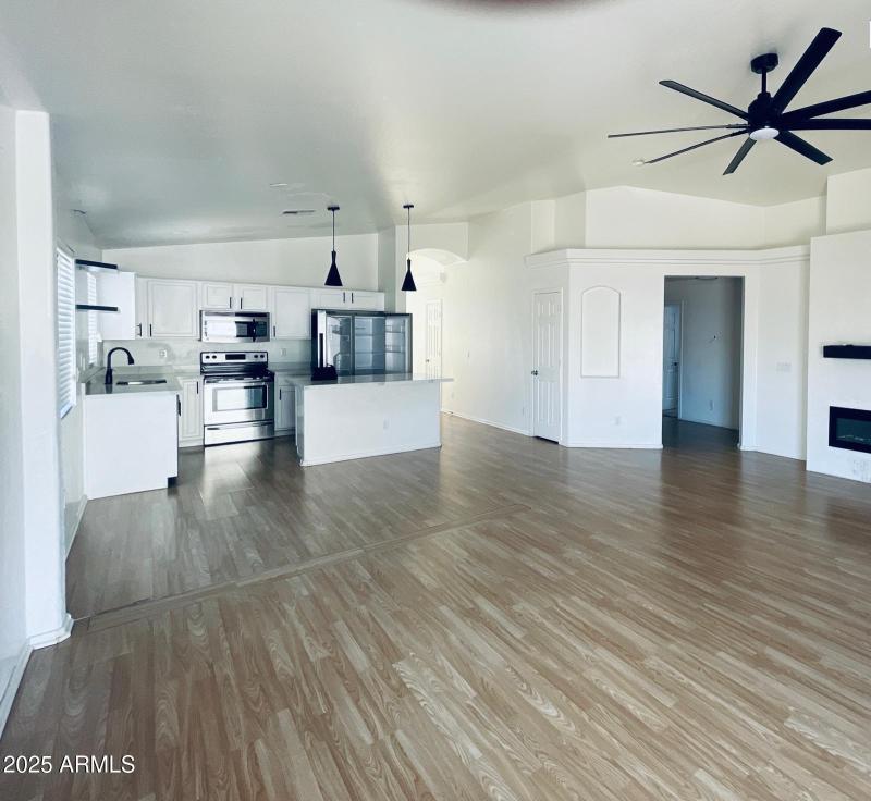 0fbbb0cb-1336-4ba8-9d4f-afee9336797a