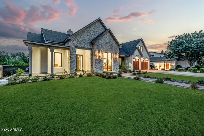 03 - Del Paisano Calle