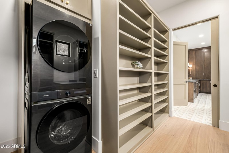 42 - Del Paisano Calle