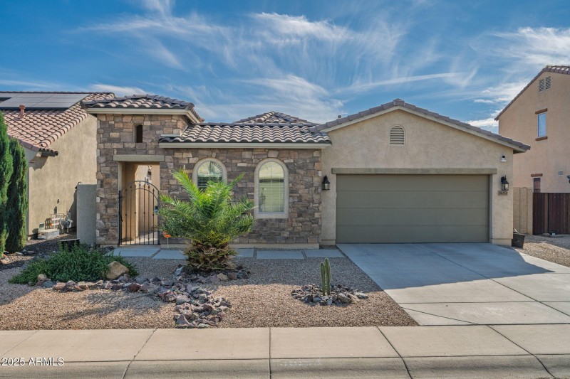 3-web-or-mls-36153 W Merced St-3