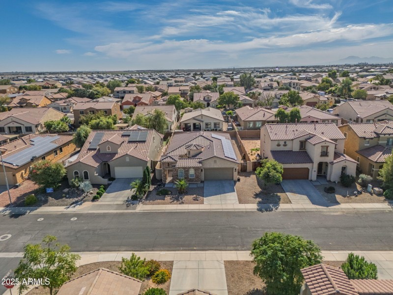 9-web-or-mls-36153 W Merced St-9