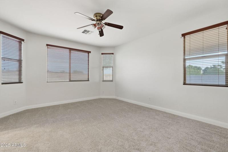 Master w:upgraded bay