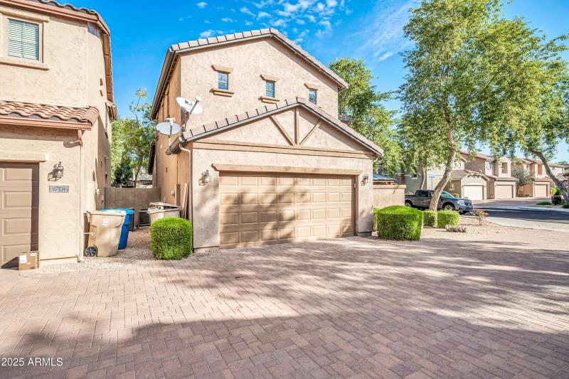 3702 W McCauley Ct-6