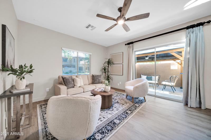 3702 W McCauley Ct-7