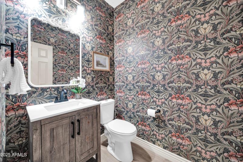 3702 W McCauley Ct-31