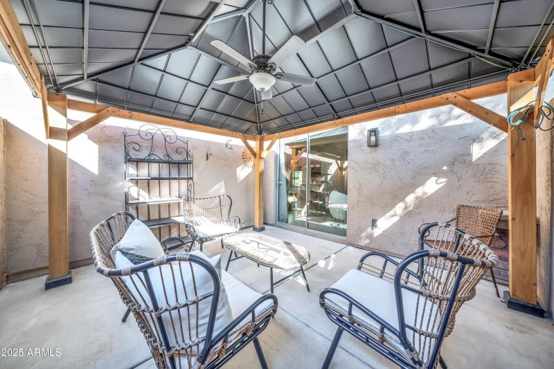 3702 W McCauley Ct-34