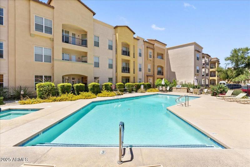 05-14575 W Mountain View Blvd-036