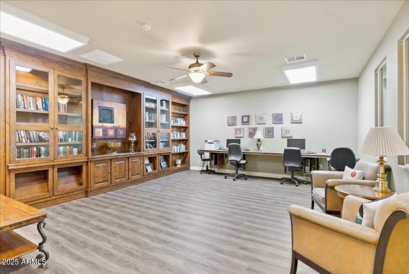 09-14575 W Mountain View Blvd-056