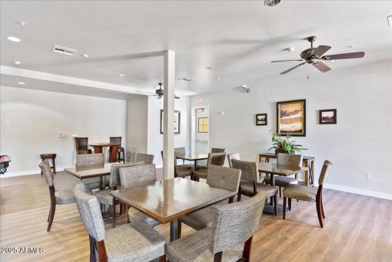 14-14575 W Mountain View Blvd-096