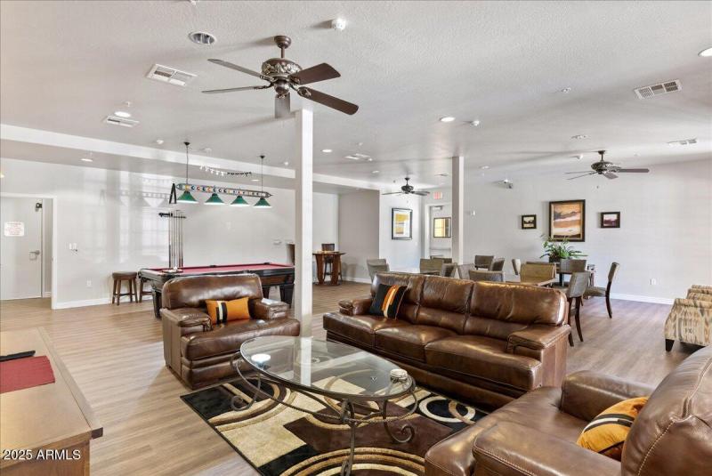 16-14575 W Mountain View Blvd-111