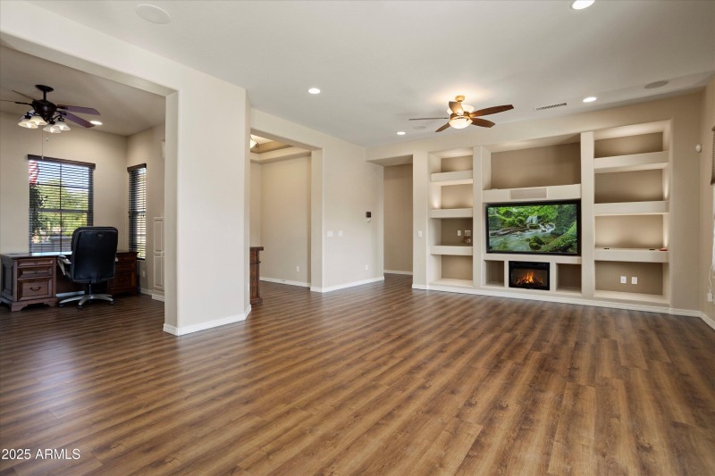 15-20493 N 264th Ave