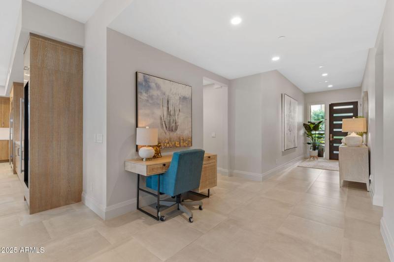 7-web-or-mls-5577-e-stella-ln