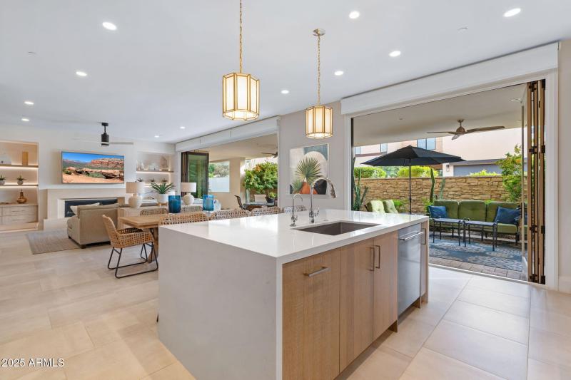 16-web-or-mls-5577-e-stella-ln